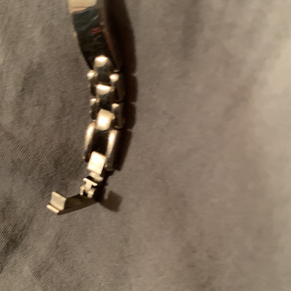 AK ANNE KLEIN VINTAGE/gold/Silver/Good clasp/beautiful condition/vintage Watch - Picture 6 of 9